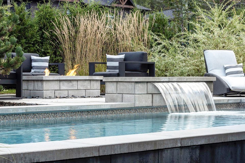 Paver patio with fire feature in Winston-Salem